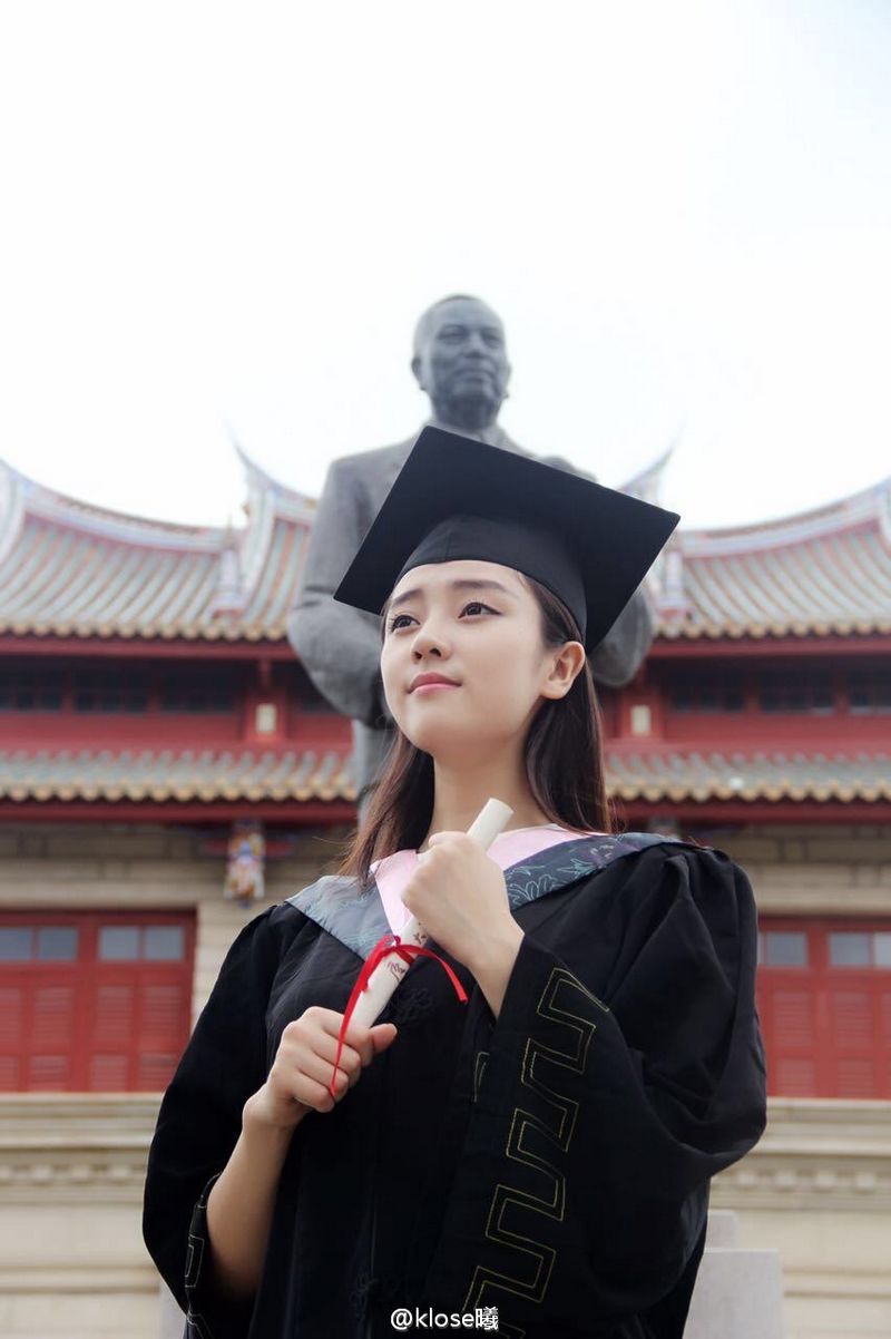 厦门大学独特风采女生引热议  厦门大学奇葩女