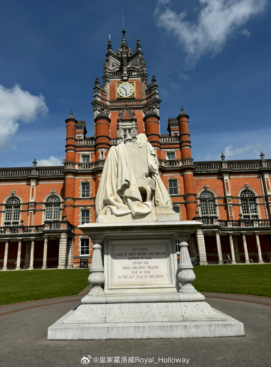 探索皇家霍洛威——一个充满学术氛围与文化底蕴的学府  royalholloway